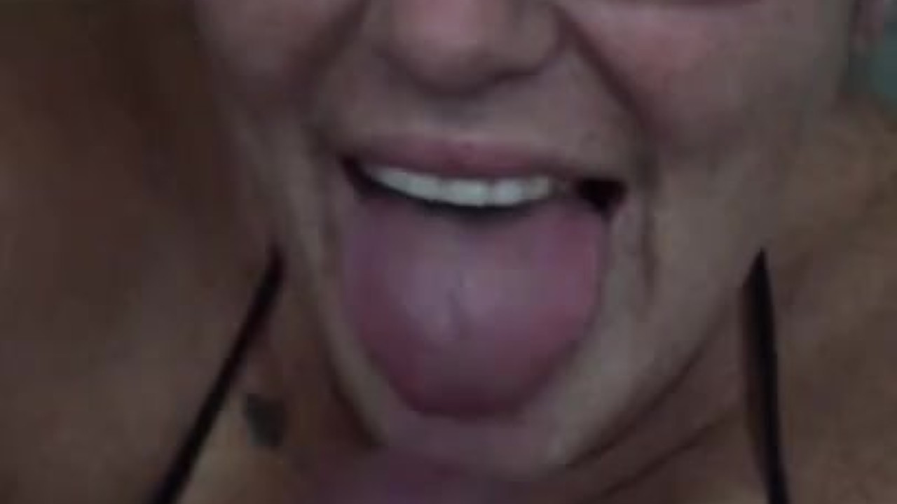 Floral gives Oral **WET BLOWJOB* tattoos