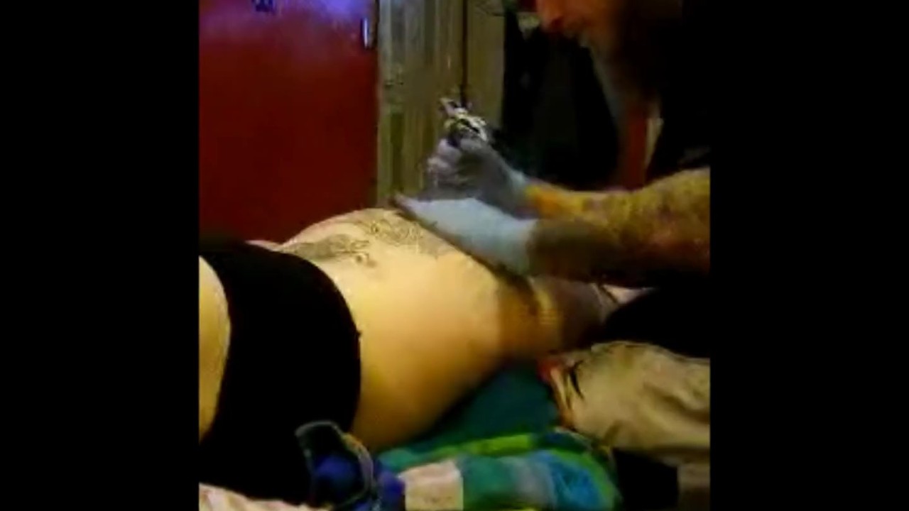 Tattoo Fetish: Sexy Butt Tattoo (second session) - HD