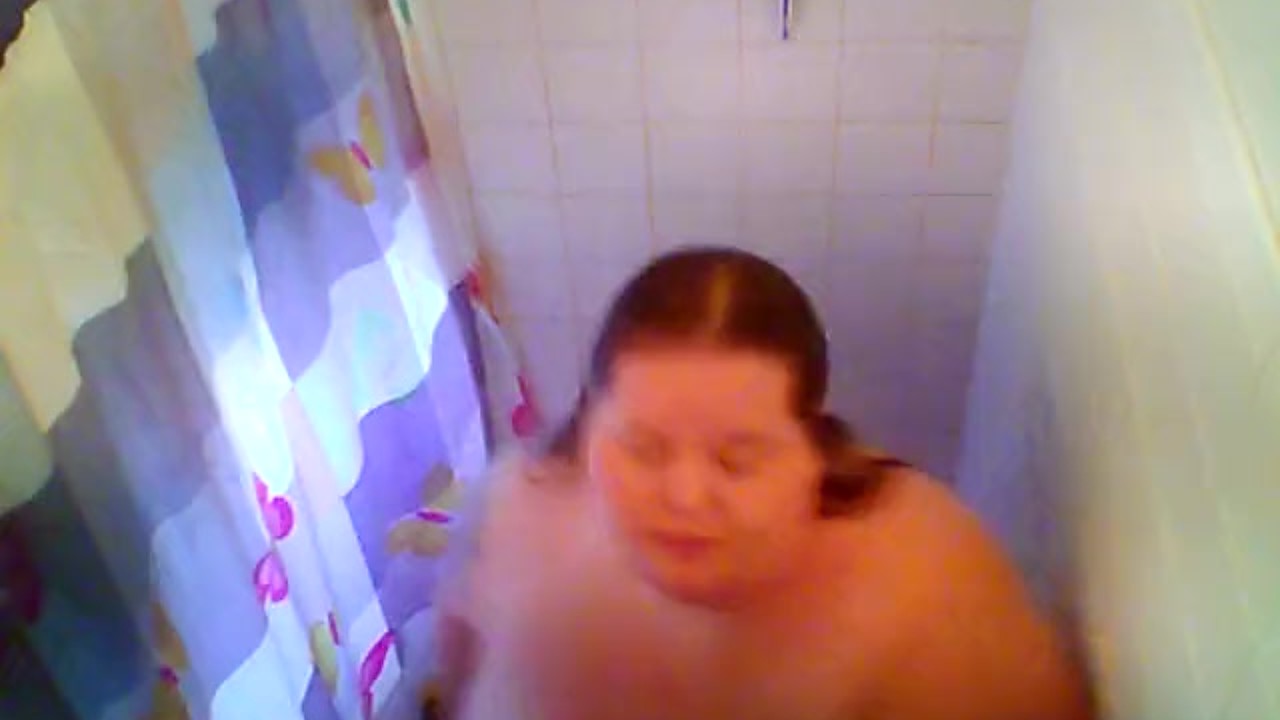 Spying on ssbbw in the shower