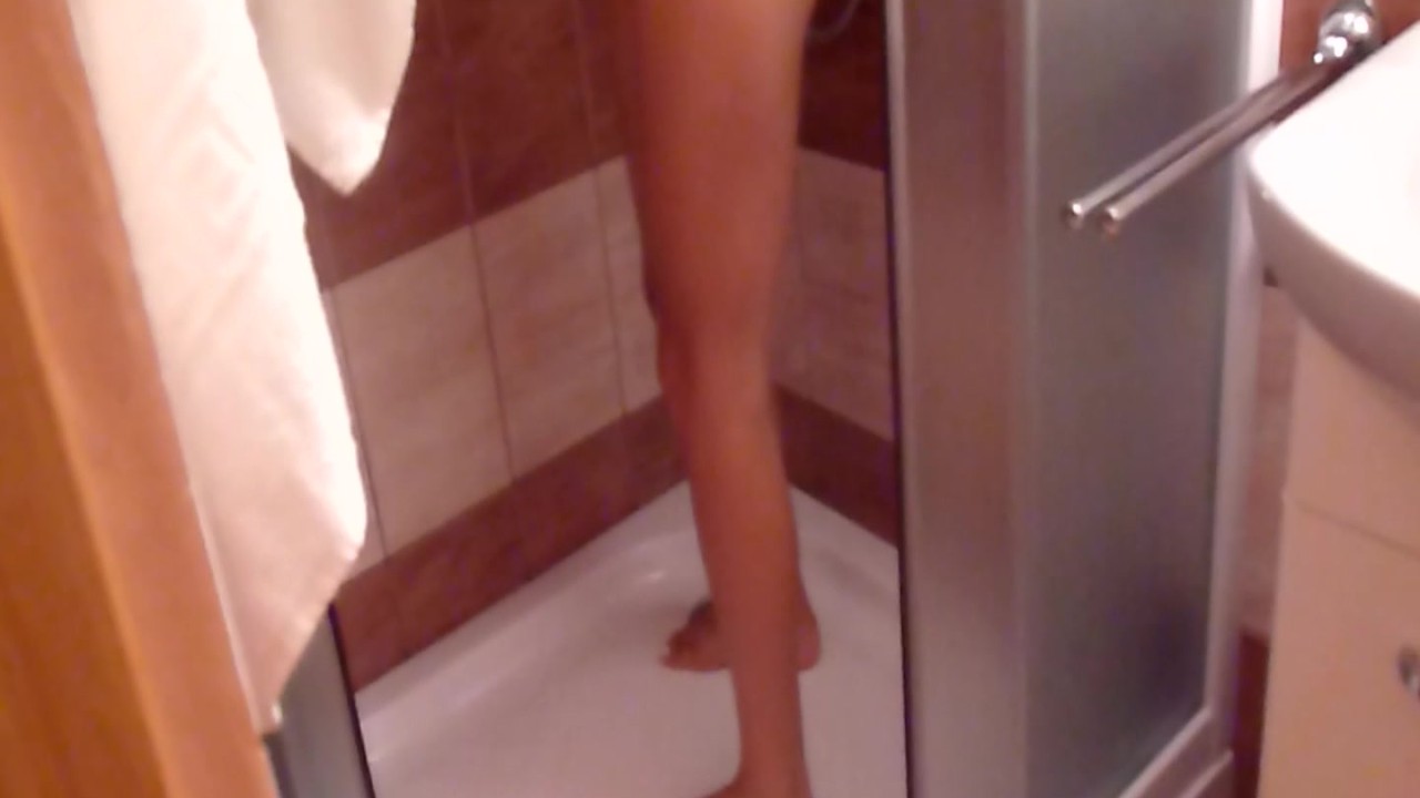 teen girl ,perfect body pissing on shower cabine