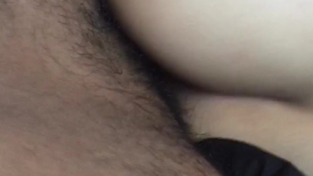 Fucking GF in the pussy