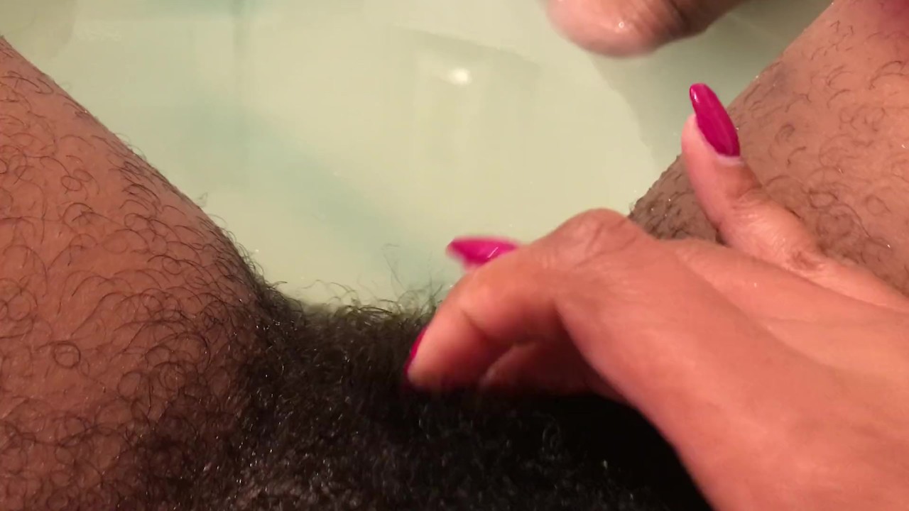 Masturbating my hairy pussy in the tub. JUICY