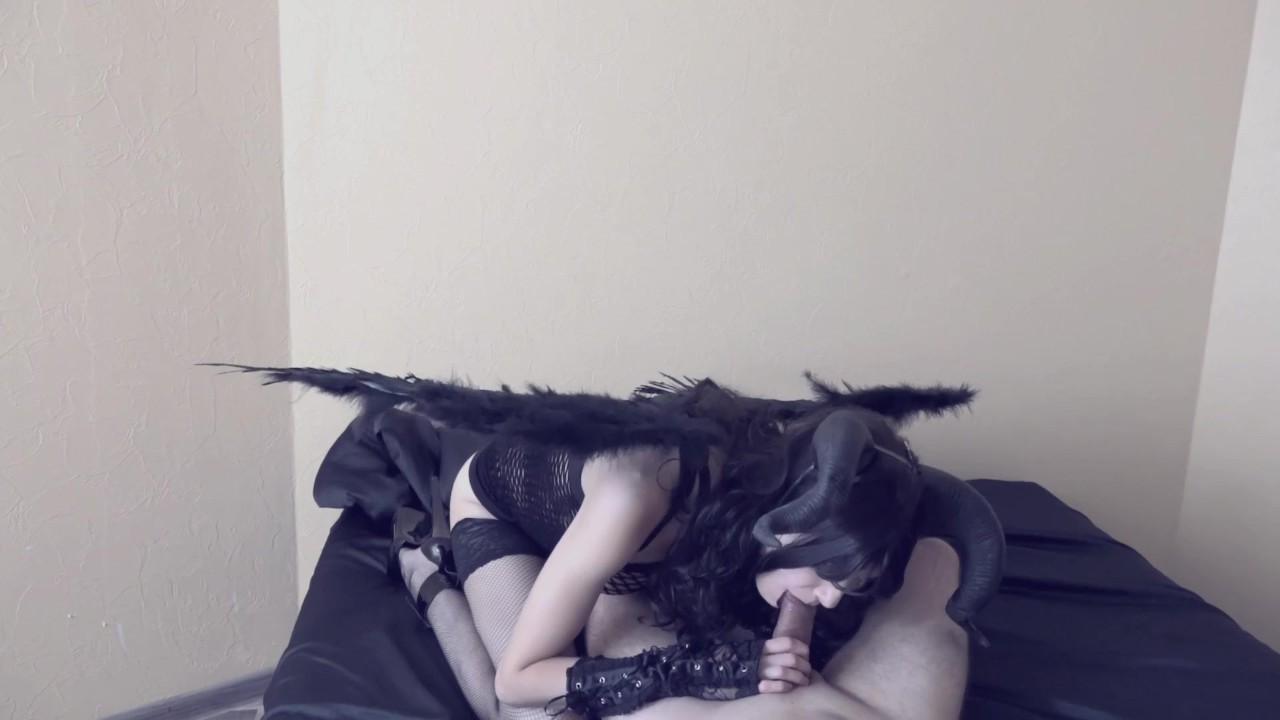 Succubus comes night before halloween and steal cum in her mouth horror sex