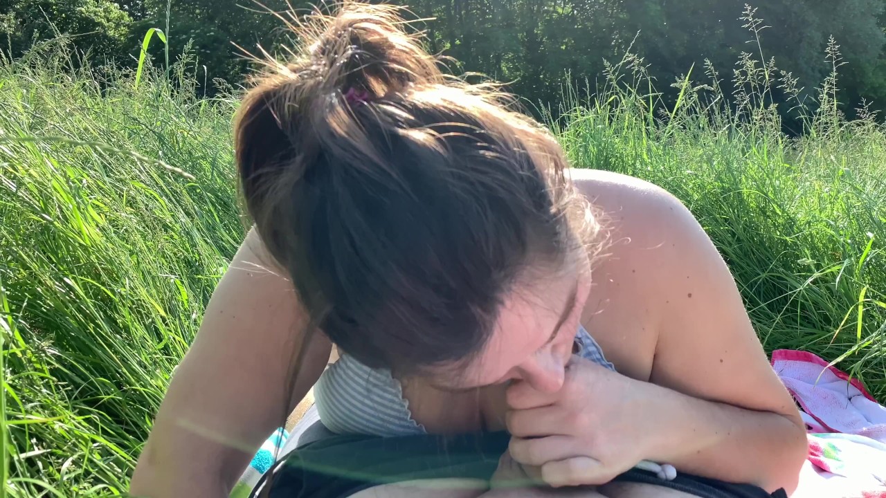 summer day dream - blowjob and mouth cumshot in tall grass