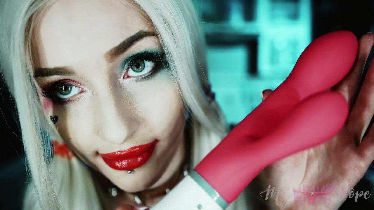 ASMR Cosplay of Harley Quinn