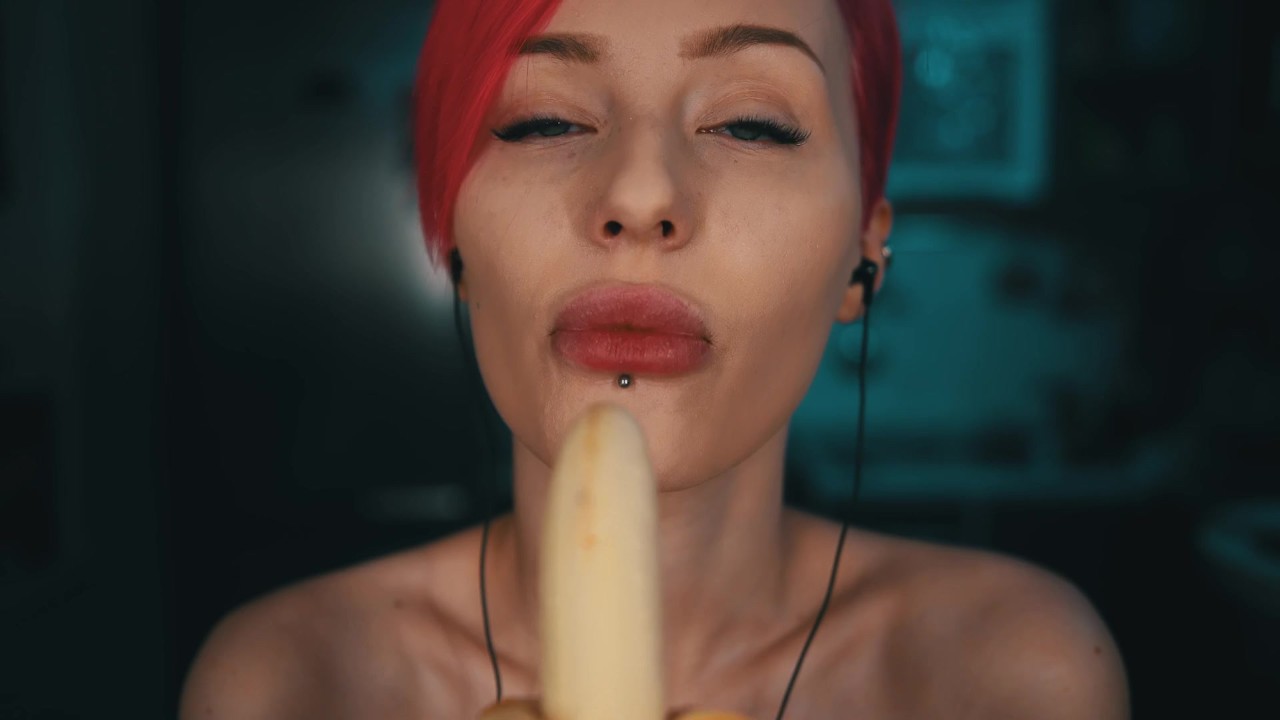 ASMR playing with Banana FIND ME ON FANSLY - MYSWEETALICE (PATREON - MYKINKYDOPEASMR)