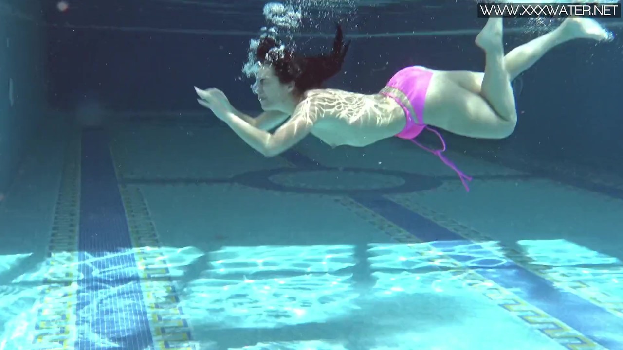 Jessica Lincoln innocent teen underwater