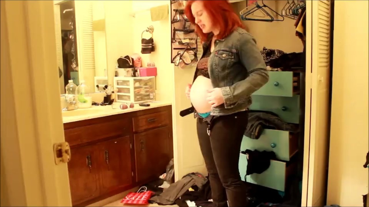 HEAVY PREGNANT CLICKBAIT custom video &quot;Trying on clothes that don&apos;t fit&quot;