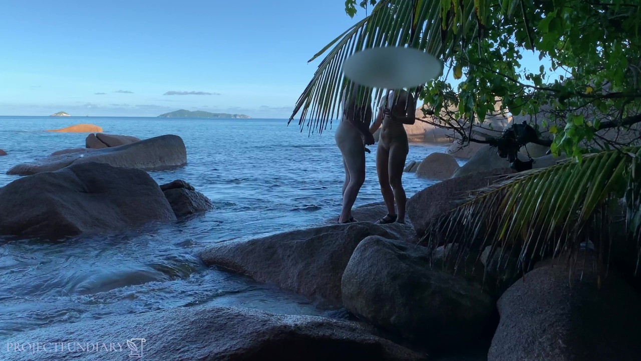 spying a nude honeymoon couple - sex on public beach in paradise