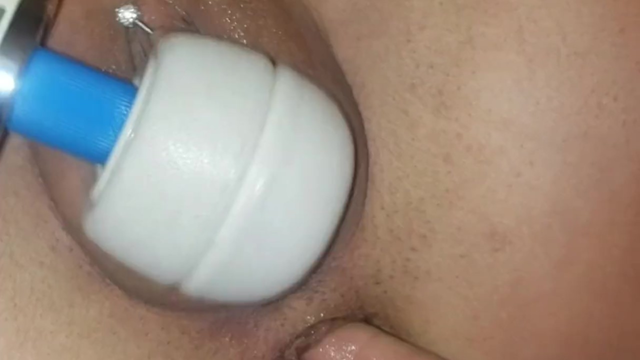 Huge toy, dp, anal, magic wand insertion, fisting with close up squirting
