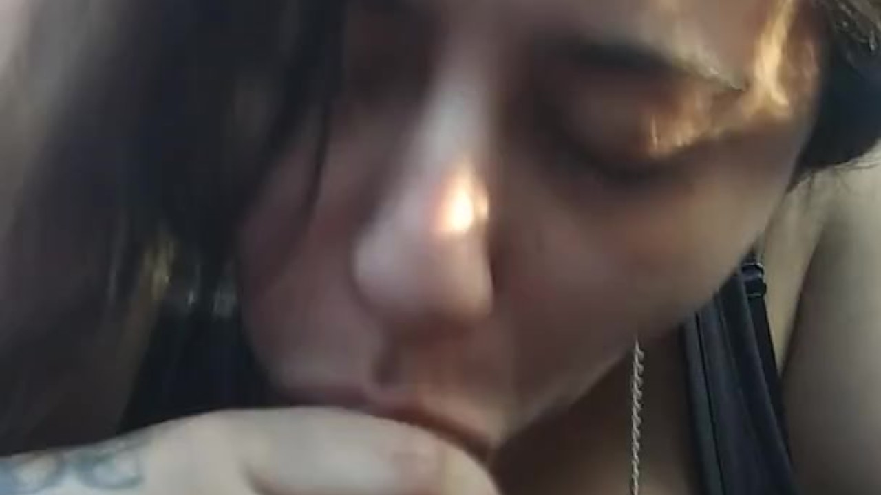 Gagging Sloppy car head at the park Throat Fuck@onlyfans/ricanqueen97 Twitter @naashirttf