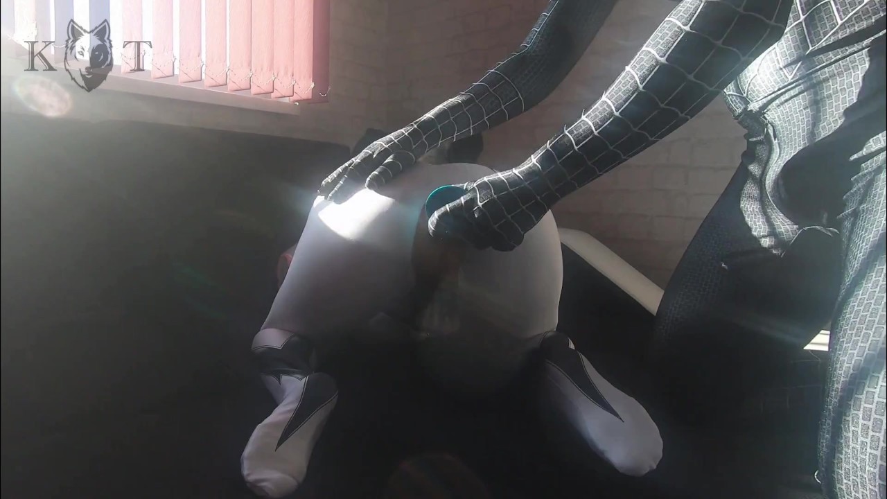 Gwen Stacy Venom Caught Masturbating (Cosplay, Anal)