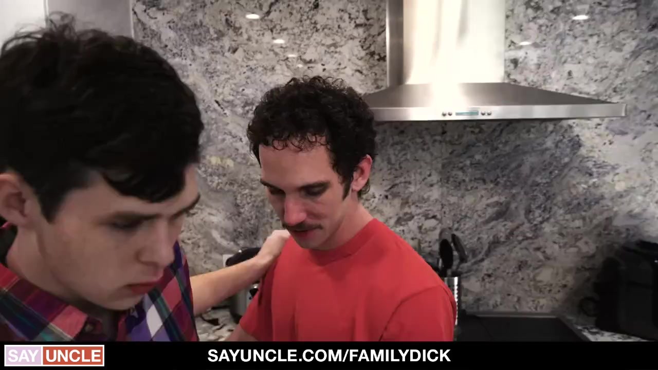 ❤️Muscle Step Dad Teaches His Boy To Suck Dick