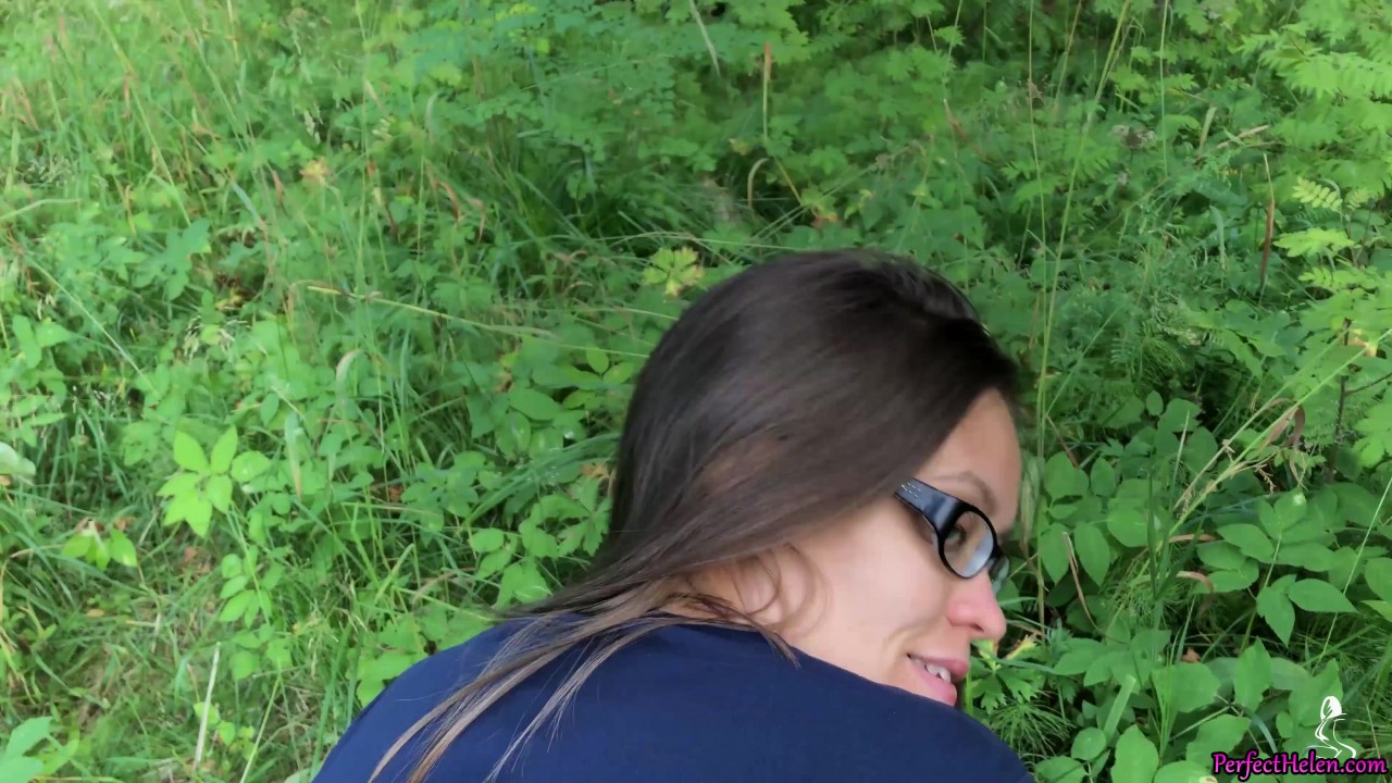 Girl Sucking Dick and Fucking in the Wood - Public Sex