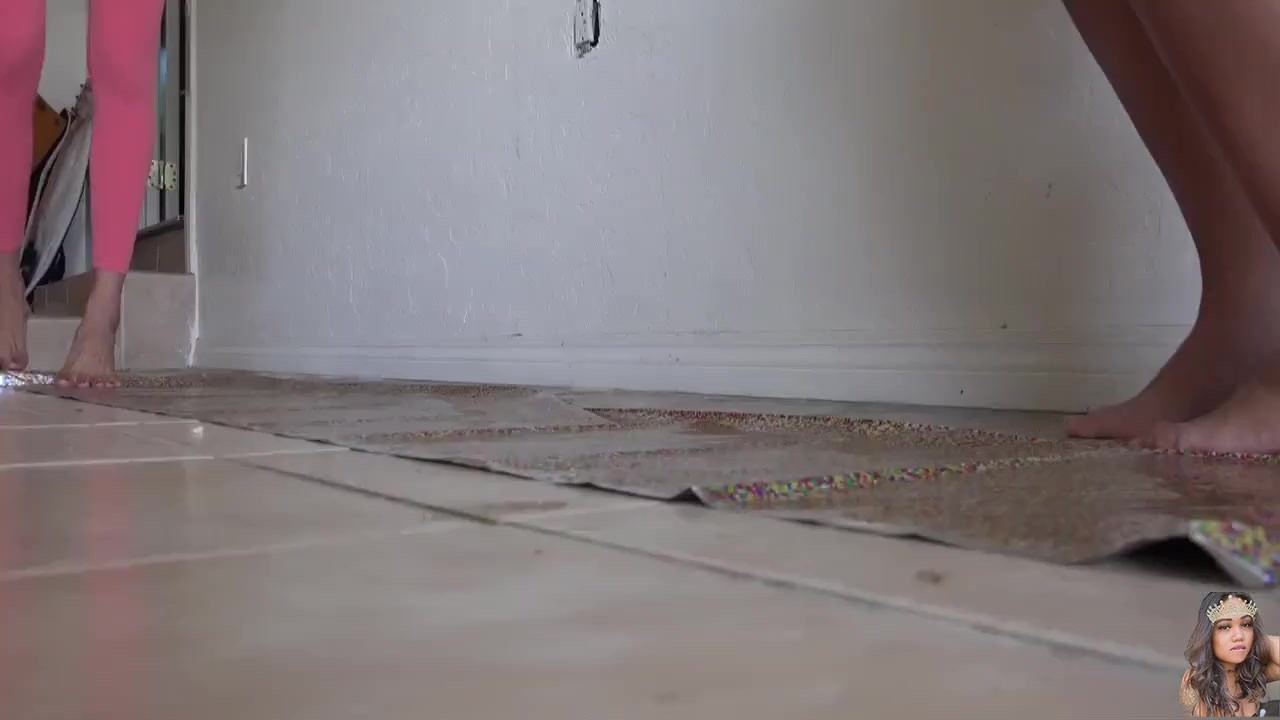 ASMR. Barefoot Cat Walk On Glitter Carpet