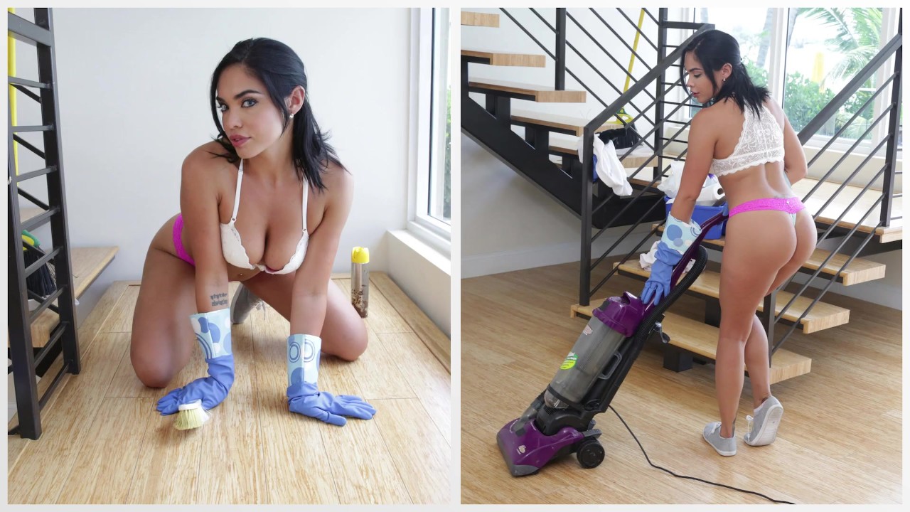 BANGBROS - Dang Sexy Housekeeper Selena Santana Gives Client VIP Treatment
