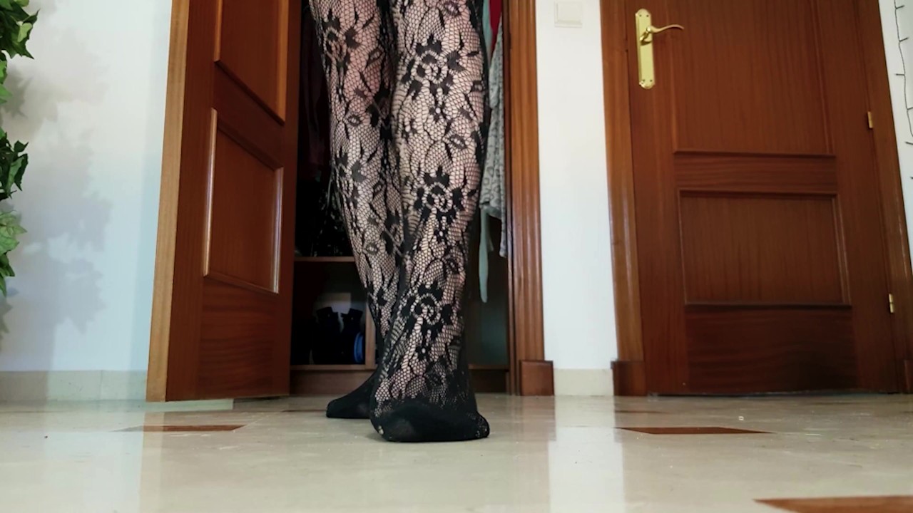 Sexy Feet Modelling Nylon Fishnet Stockings
