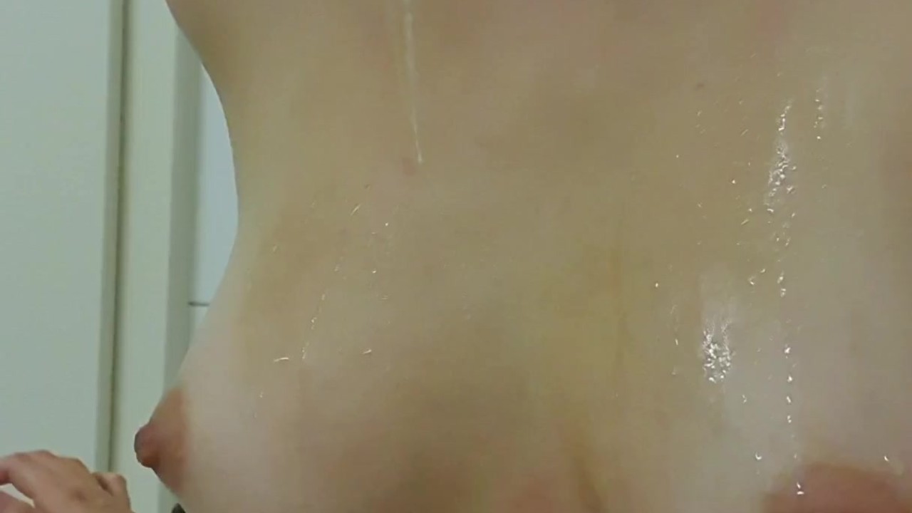 Hot Teen Girl Drooling and Peeing in Glass and Pouring it over Hot Body (requested vid)
