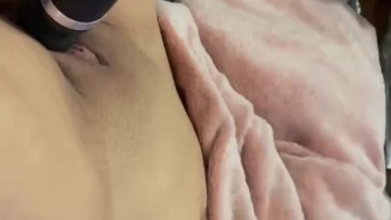 Wife had no idea there were other people watching and recording her sweet pussy