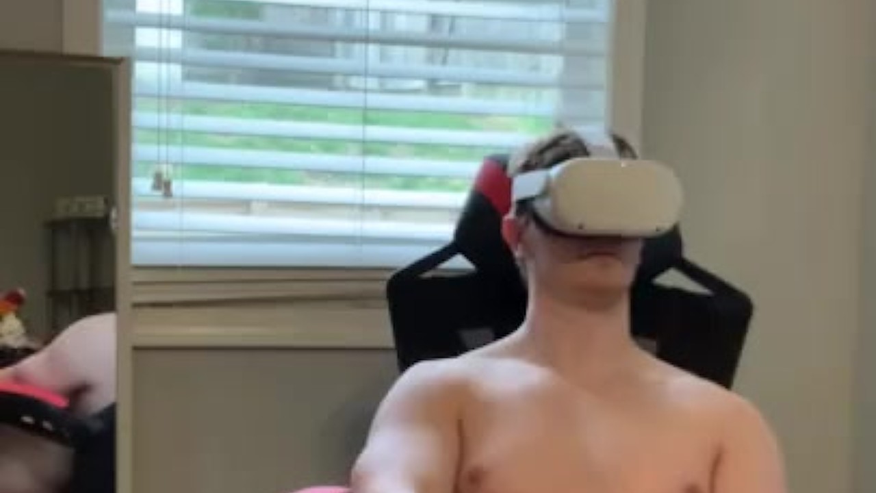 Looks up vr porn then jerks off to big load on myself