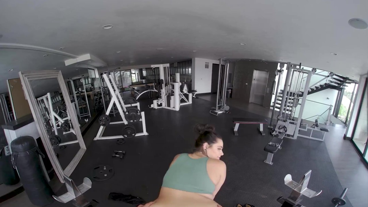VRConk Hardcore Pussy Exercises At The Gym VR Porn