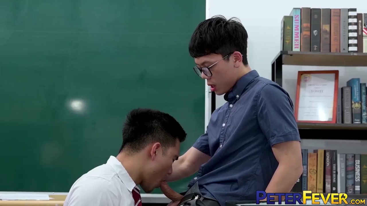 Classroom Raw Breeding With Cute Asians