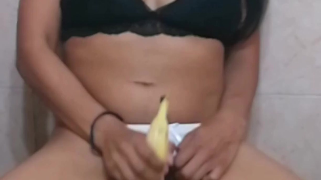 I put the banana thinking about your cock