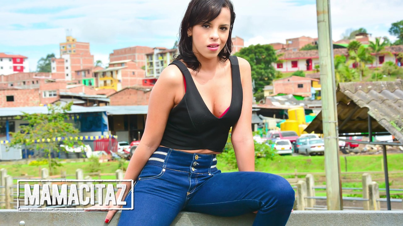 MAMACITAZ - Latina Beauty Daniela Robles Craves Stranger&apos;s Big Cock