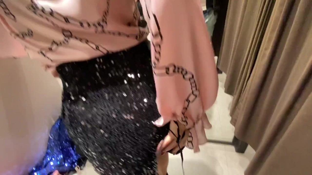 Choosing NY`s clothes ends with big cumshot on tits