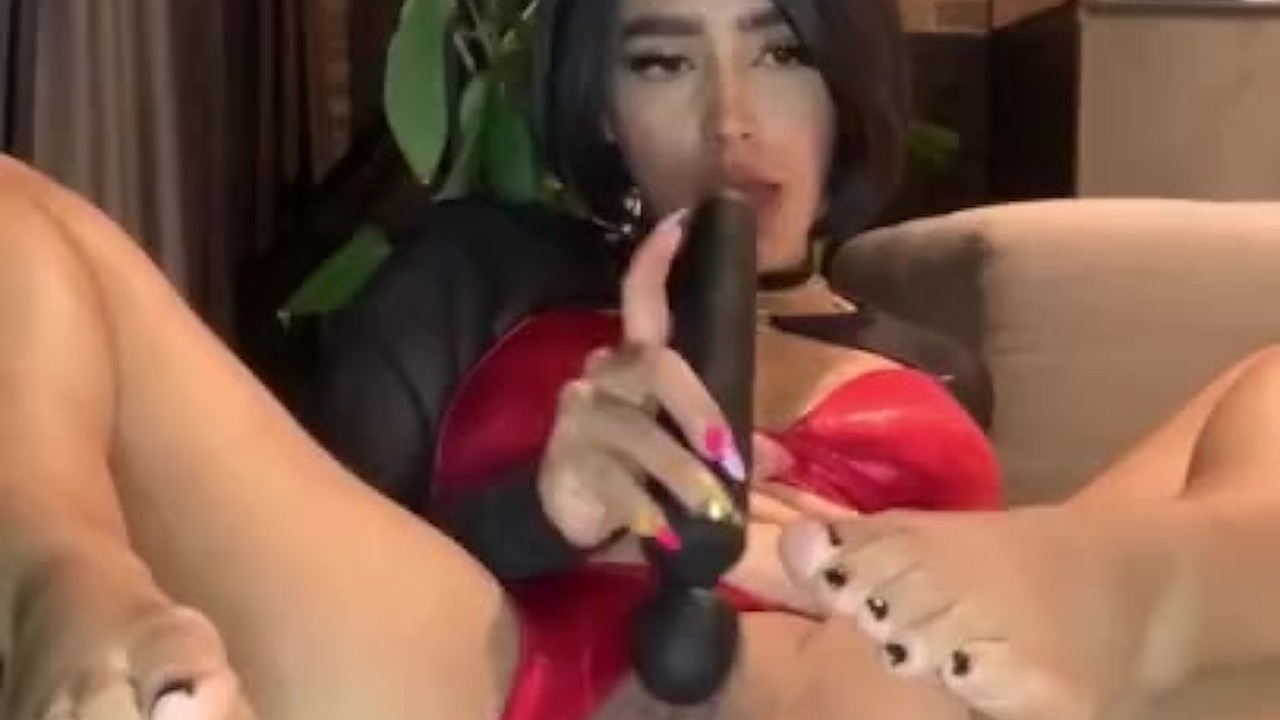 Petite latina playful finger masturbation and orgasm with feet up