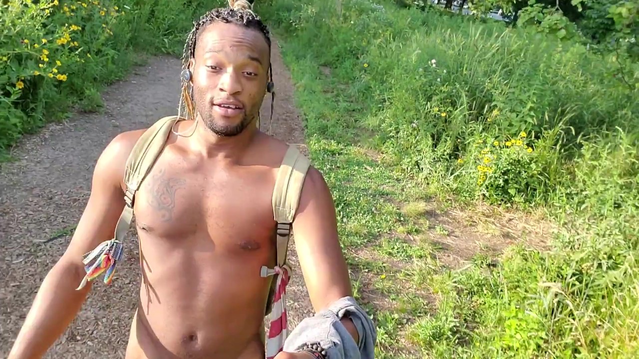 KennieJai walks around naked outside and gets caught