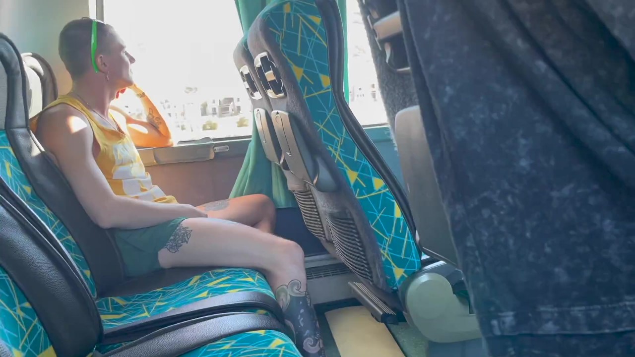 Met a guy on a bus on vacation and got a little naughty