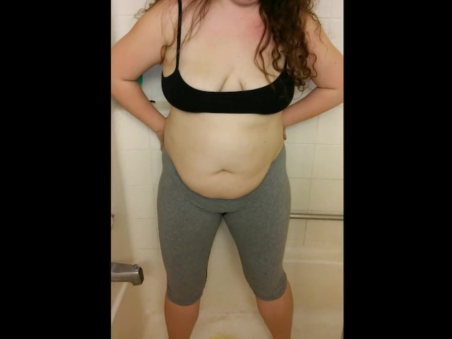 Danielle Pees in Her Leggings in the Shower! Slutty Bbw Piss Play! 