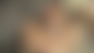 Jeune Salope baise avec son beau père qui jouie son sperme dans sa chatte