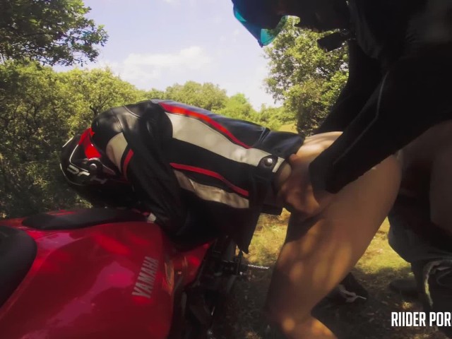 Interracial Biker Sex - Hot Biker Girl Get a Huge Facial Cum Inside Her Helmet for ...