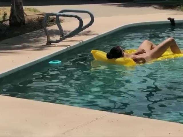 Pool Guy 4 - the Voyeur 