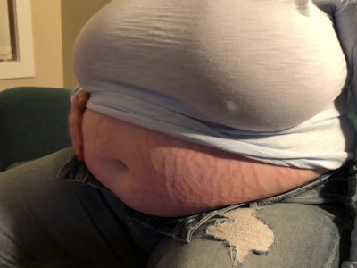 Chubby Bbw Stuffs Herself With Cake and Expands Belly 