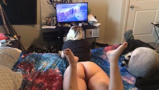 Voyeur: Watch Me Play Video Games Bare-Assed
