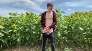 Hot Handjob OUTDOOR & Cute Boy CUM HARD /Perfect BODY / BIG DICK 23cm
