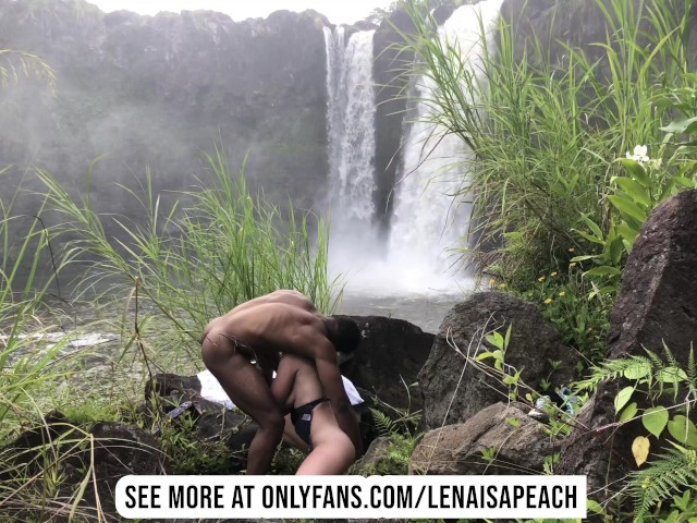 Passionate Outdoor Blowjob and Sneaky Sex in Hawaiian Waterfall Paradise 