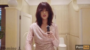 Jasmine J – Versace On The Floor