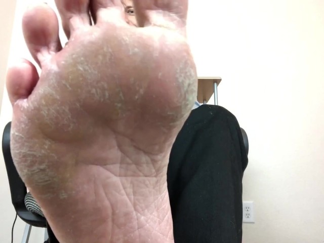 Girls Licking Feet Soles - Want Promotion? Lick My Dry Feet Soles & Cum Pov - Free Porn Videos -  YouPorngay