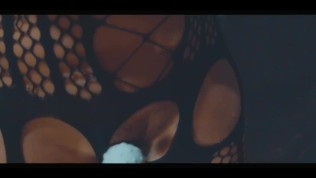 clean chut X字枷で拘束され大量潮吹きの美人妻に酒瓶を挿入してみたら。。。