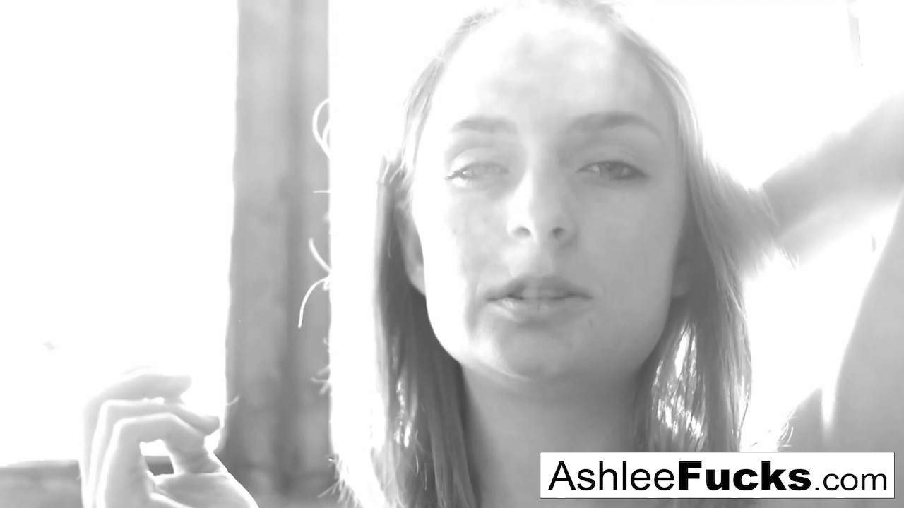 Ashlee Graham smoking &amp; showing