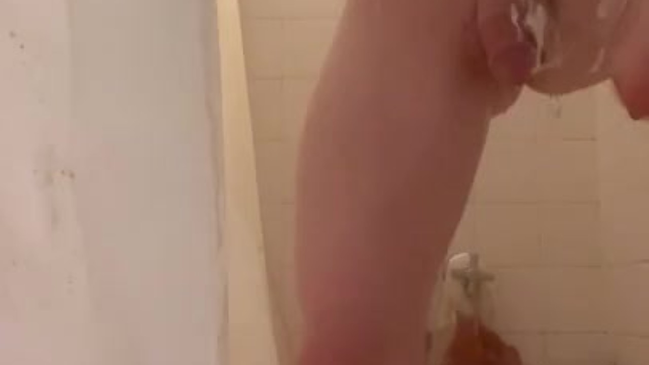 Showertime with femboy